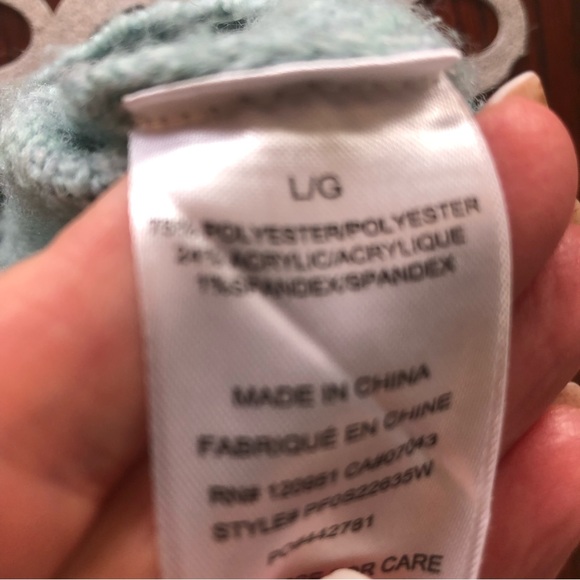 Pink Rose Sweater - Picture 9 of 9